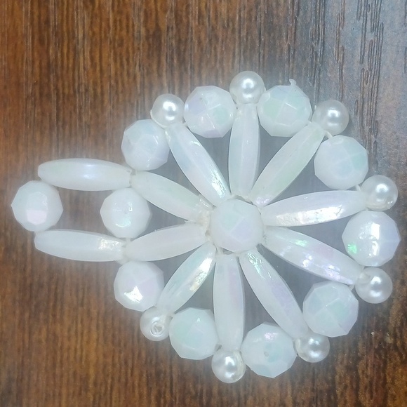 White Irredecent Beaded Snowflake Pendant For Winter Time Brooch Or Pendant - Picture 3 of 4